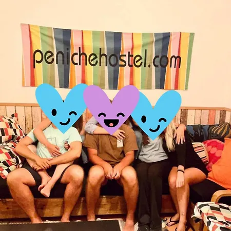 Peniche Hostel 호스텔 *