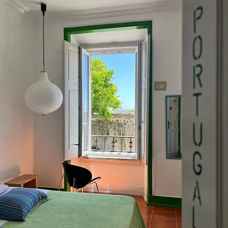 Peniche Hostel بيت شباب