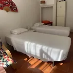 Peniche Hostel 호스텔 *