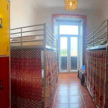 호스텔 Peniche Hostel *
